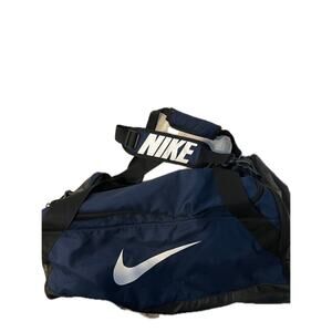 Nike Brasilia 9.5 Blue Black Medium 60L Duffel Gym Bag